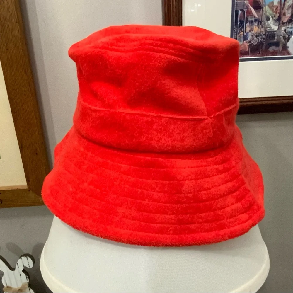 Gianni Bini Terry Cloth Bucket Hat Red New With Tags